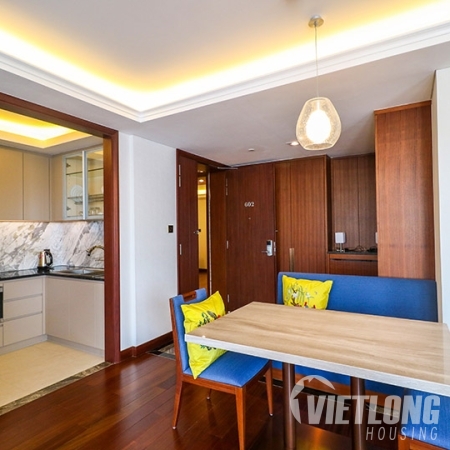 Cho thuê căn hộ 1 phòng ngủ hiện đại tại Trúc Bạch