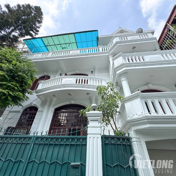 Biệt thự Cho Thuê trong ngõ Tô Ngọc Vân Tây Hồ Hà Nội