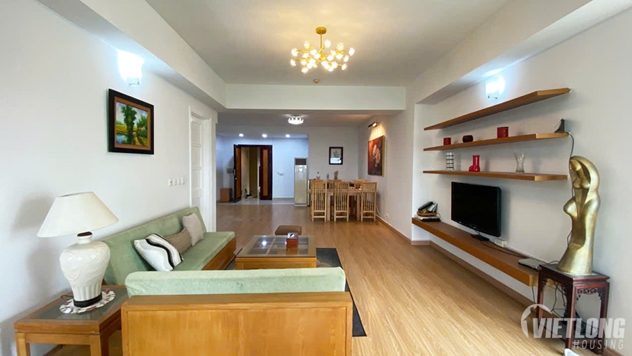 bán căn hộ 123m2 hướng Đông Nam mát mẻ