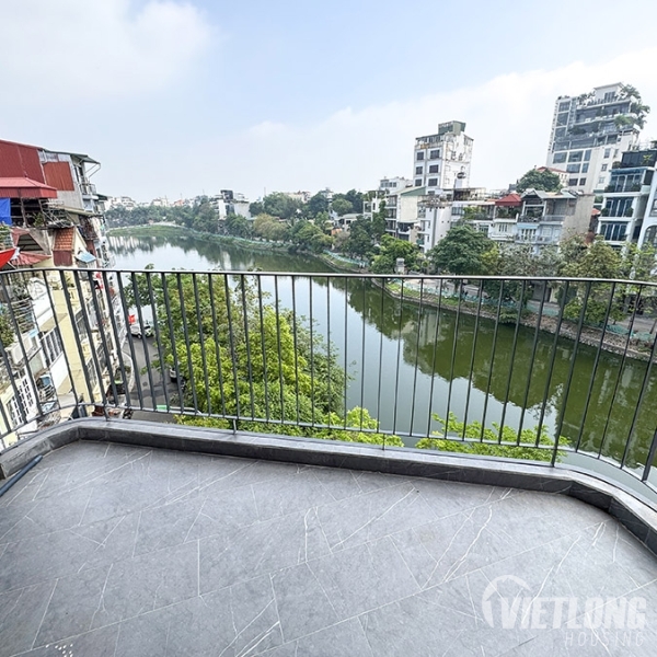 Cho Thuê Căn Hộ 1 Phòng Ngủ Nhìn Ra Hồ Tại Phỗ Vũ Miên Tây Hồ