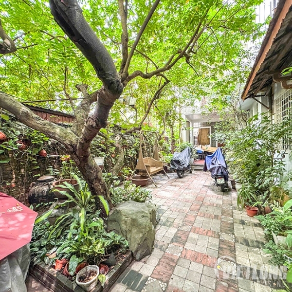 Cho thuê nhà trong ngõ ôtô  vào  tận sân Phố Từ Hoa