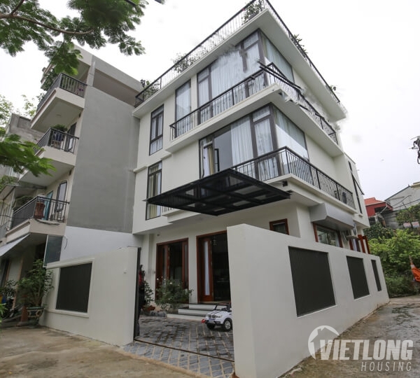 Cho Thuê Nhà Trong Ngõ ÔTÔ Đỗ Cửa Phố Ngoc Thuy Long Biên Hà Nội