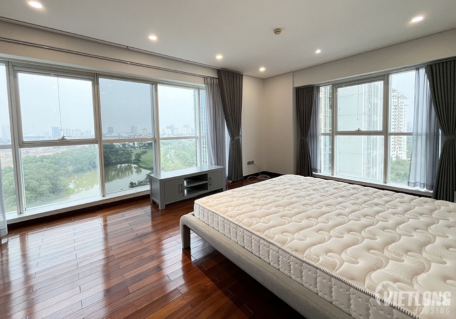 Cho thuê căn hộ 4 phòng ngủ cao cấp tại Ciputra