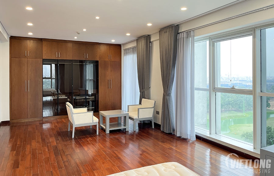 Cho thuê căn hộ 4 phòng ngủ cao cấp tại Ciputra