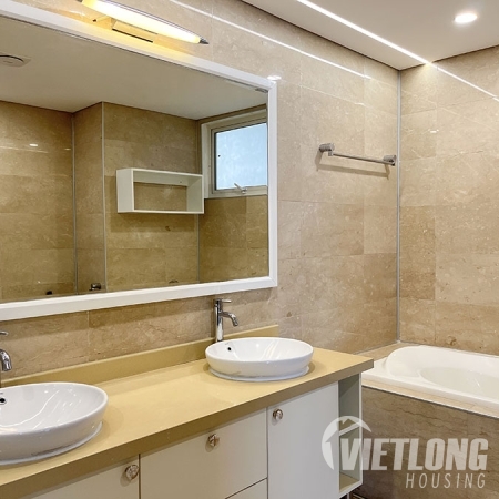 Cho thuê căn hộ 4 phòng ngủ cao cấp tại Ciputra