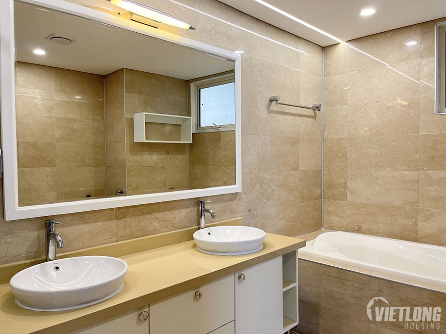 Cho thuê căn hộ 4 phòng ngủ cao cấp tại Ciputra
