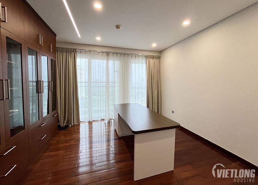 Cho thuê căn hộ 4 phòng ngủ cao cấp tại Ciputra