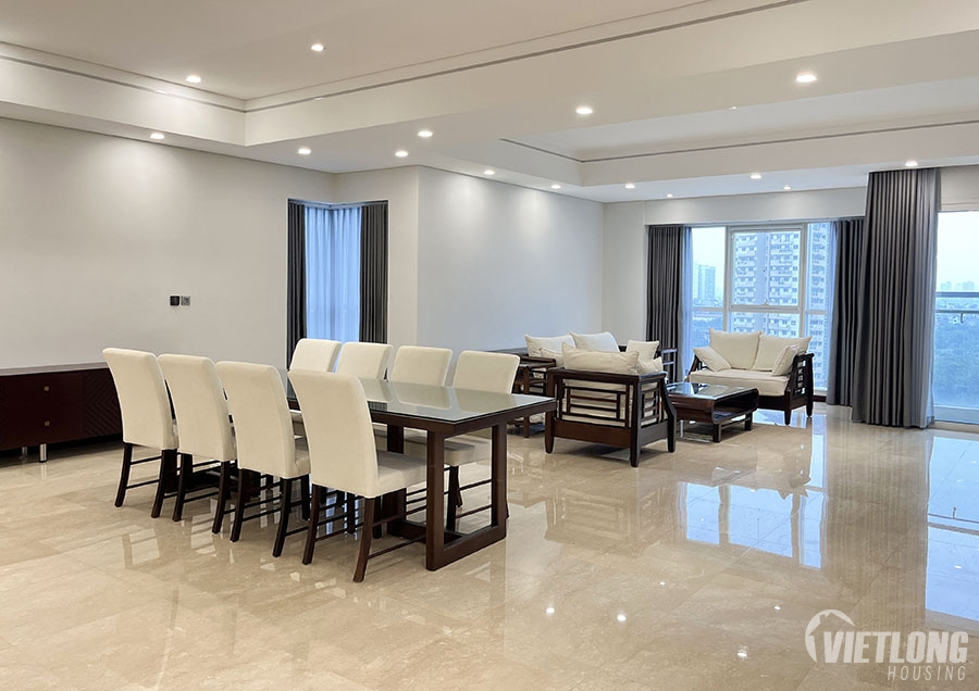 Cho thuê căn hộ 4 phòng ngủ cao cấp tại Ciputra