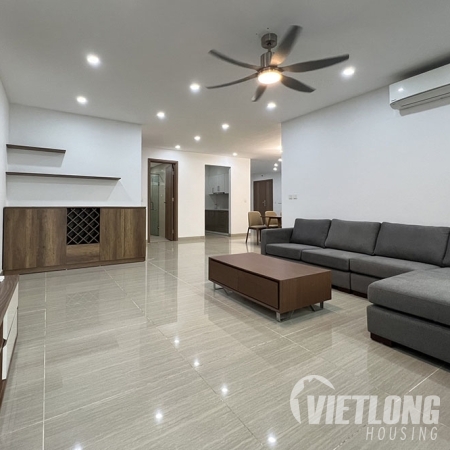 Cho thuê căn hộ 153m2 view sân golfd ciuptra hà nội 45 triệu/tháng