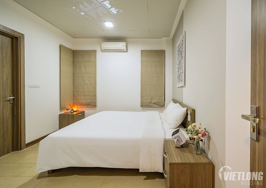 Cho thuê căn hộ 1 phòng ngủ, rộng và sáng tại Từ Hoa