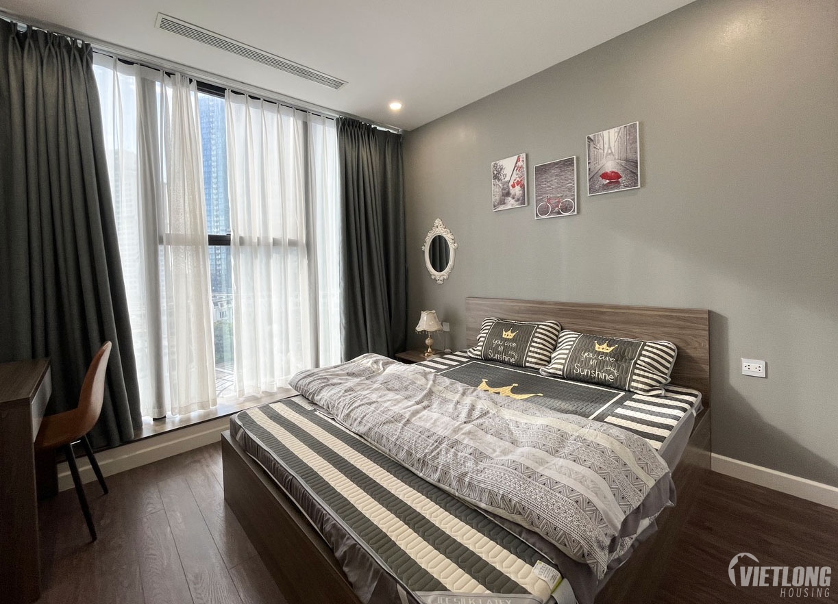 Cho thuê căn hộ 3 phòng ngủ rộng rãi, full nội thất Sunshine City