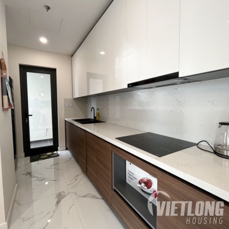 Cho thuê căn hộ 3 phòng ngủ rộng rãi, full nội thất Sunshine City
