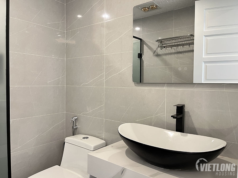 Cho thuê căn hộ 4 phòng ngủ hiện đại tại E1 Ciputra