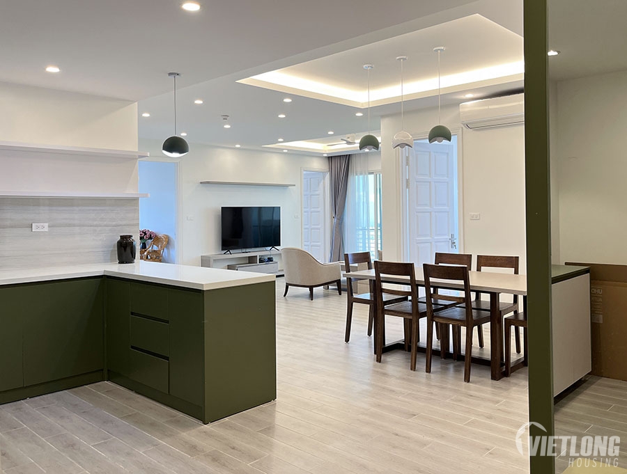 Cho thuê căn hộ 4 phòng ngủ hiện đại tại E1 Ciputra