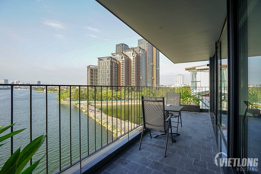 Cho thuê căn hộ view hồ tại Quảng Khánh
