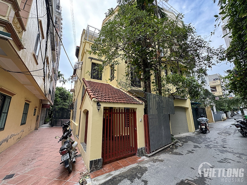 Cho thuê nhà trên đường Đặng Thai Mai, đầy đủ nội thất chỉ việc vào ở