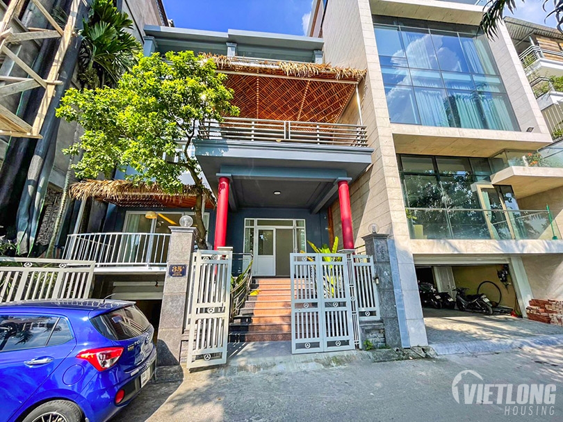 Cho thuê nhà mặt phố Quảng Khánh, view trực diện hồ Tây đẳng cấp