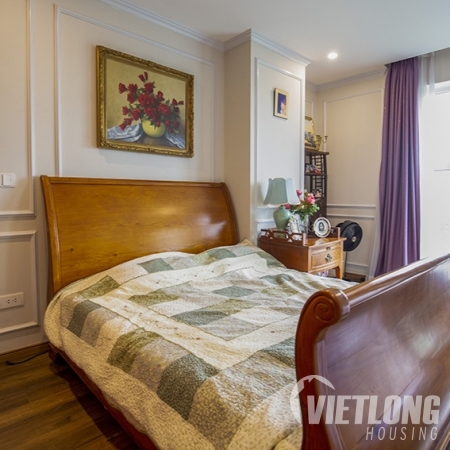 bán căn hộ đập thông tường view bể bơi