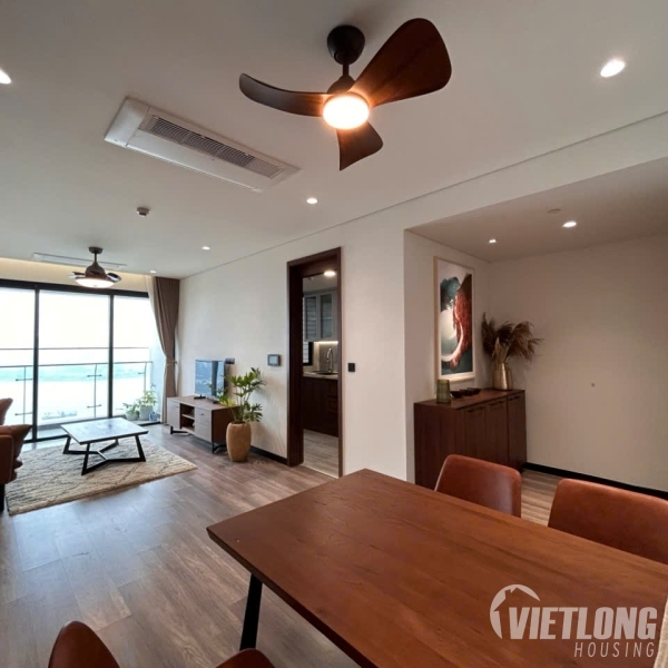 Cho thuê căn hộ 2 phòng ngủ view hồ tại Heritage Westlake