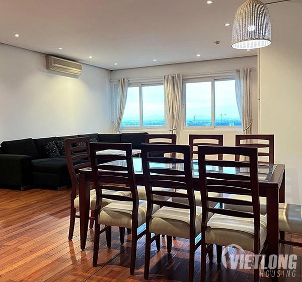 Cho thuê căn hộ 3PN tòa E5 Ciputra 154 m2