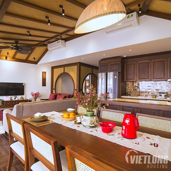 Cho thuê căn hộ phong cách Indochine view hồ Tây