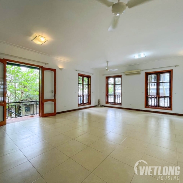 Cho Thuê Biệt Thự Trong Ngo Phố Tô Ngọc Vân Quảng An Tây Hồ Hà Nội