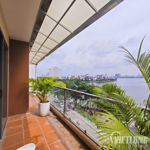 Cho thuê căn hộ sang trọng view Hồ Tây không gian sống rộng rãi