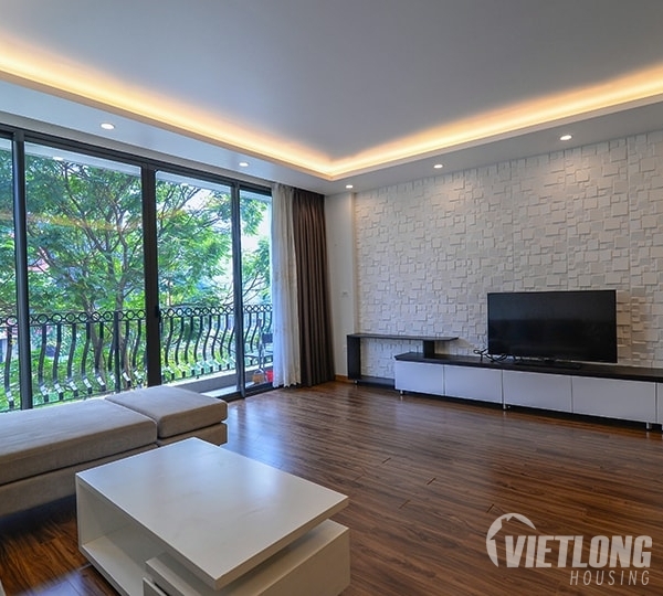 Cho thuê căn hộ 2 phòng ngủ ban công view hồ