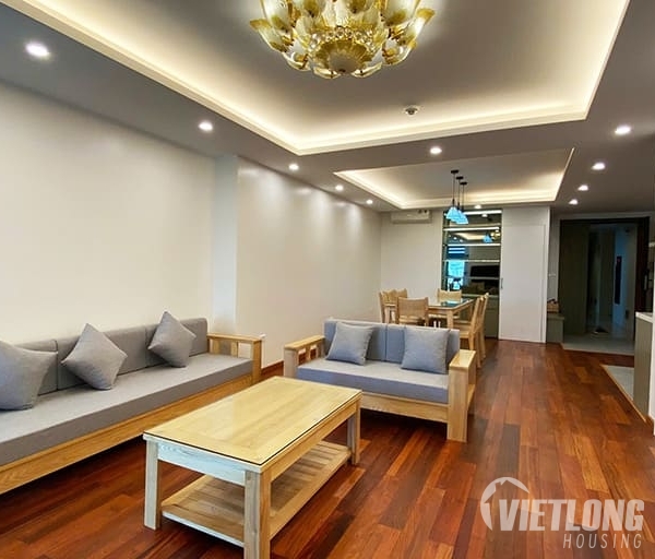 căn hộ E4 sửa chữa đẹp cần bán