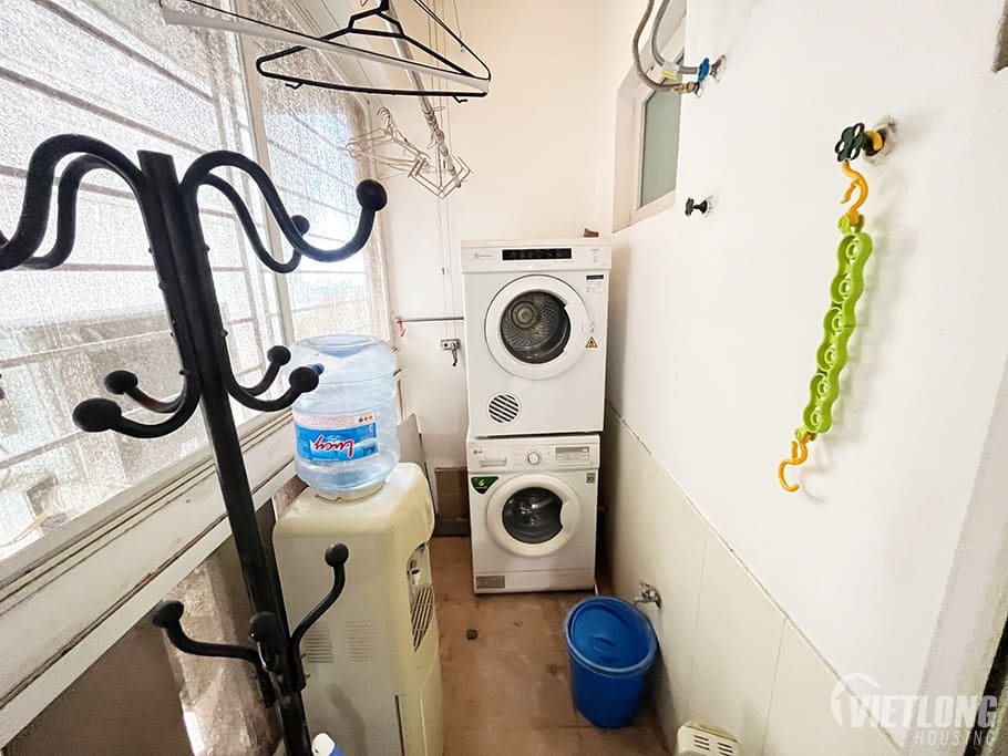 Bán căn hộ E5 Ciputra view nội khu