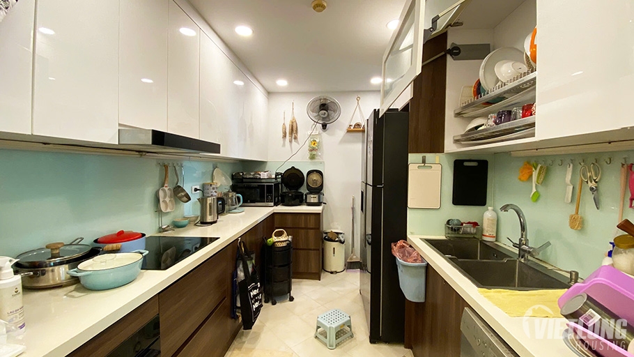 bán căn hộ E1 Ciputra đủ nội thất