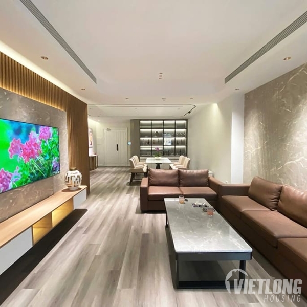 Bán căn hộ tòa E4 view hoa hậu, hướng ĐN