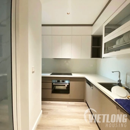 Bán căn hộ tòa E4 view hoa hậu, hướng ĐN