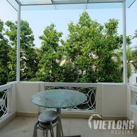 bán biệt thự có thang máy