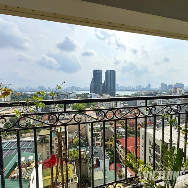 Cho thuê Căn 3 phòng ngủ view hồ tại D’le Roi Soleil Xuan Dieu