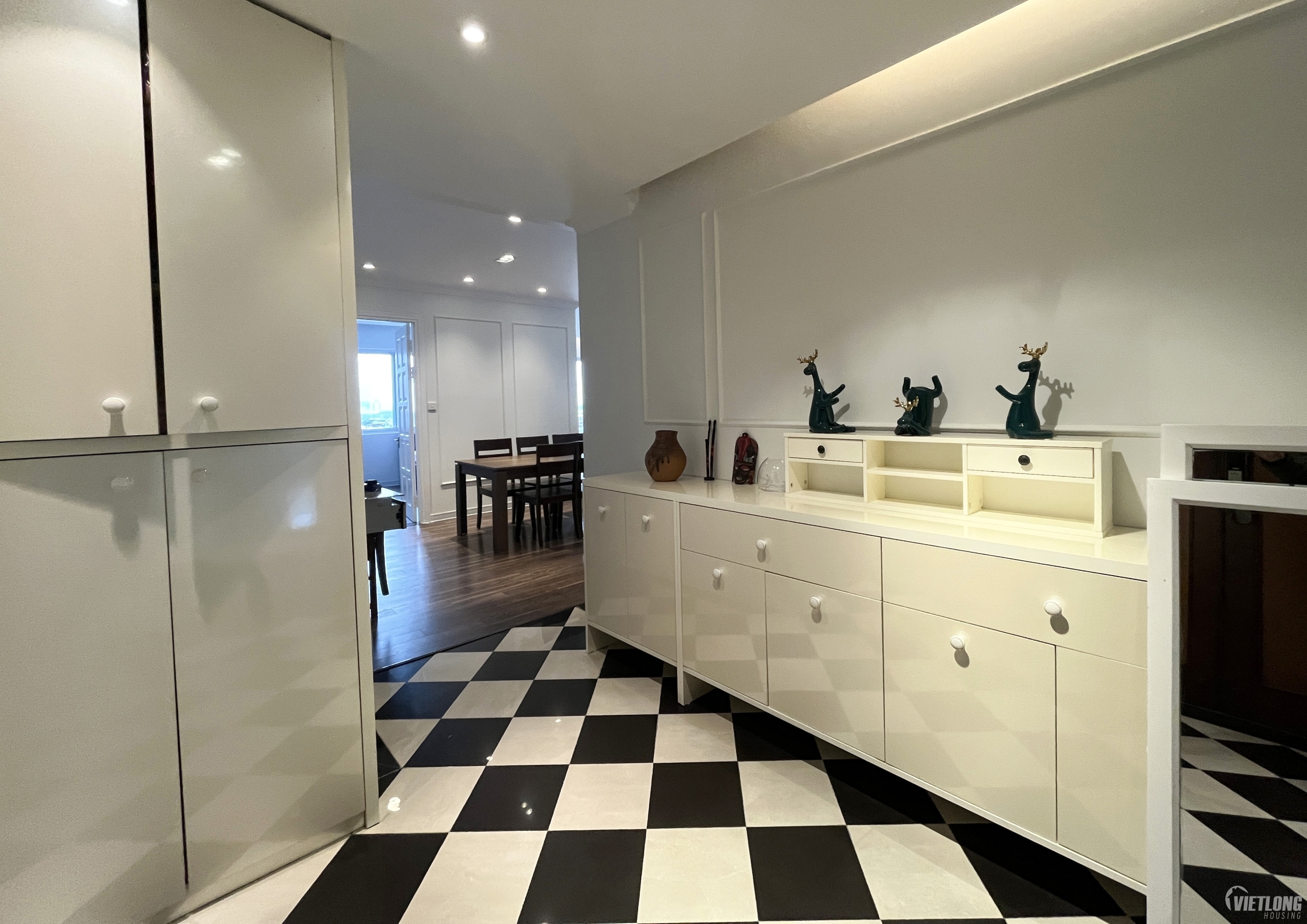 cho thuê căn hộ 03 phòng ngủ tòa E Ciputra 35 triệu /tháng