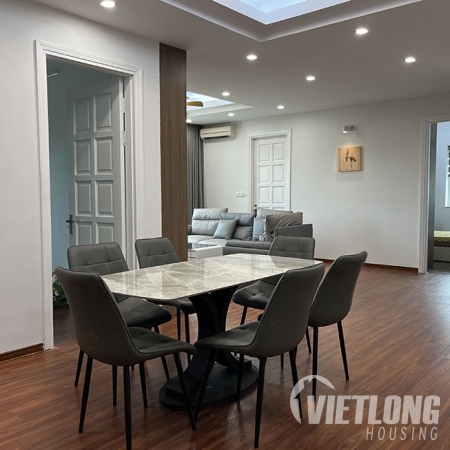 cho thuê căn hộ 04 phòng ngủ tòa E4 ciputra giá 26,5 triệu / tháng