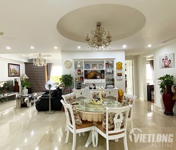 căn hộ 182m2, 3pn, đu đồ, nội thất hoàn chỉnh